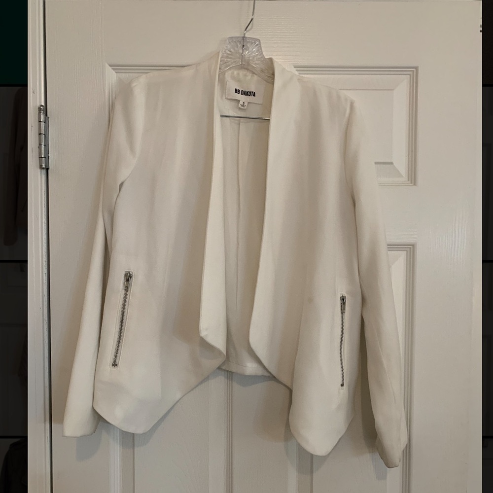 BB Dakota white blazer